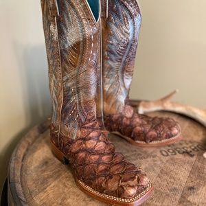 Ariat Vaquera big bass 6.5 (pirarucu)